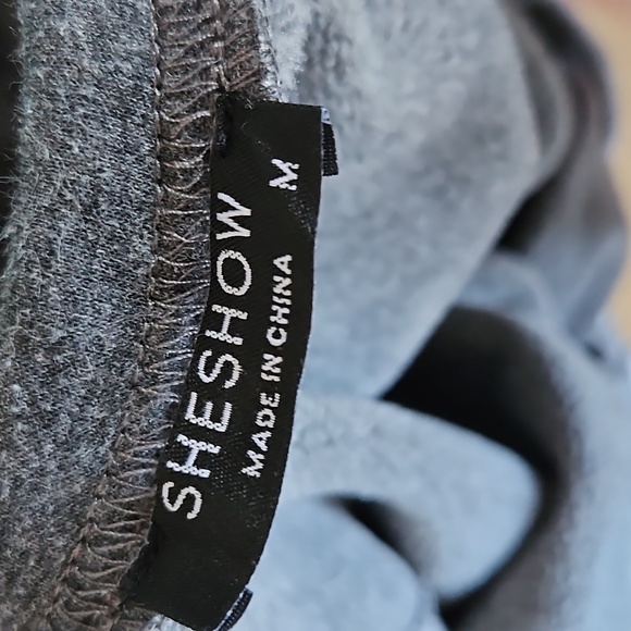 SheShow GOOD MOMS SAY BAD WORDS sweatshirt - Picture 5 of 7